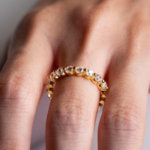 Floating Eternity Band - moi jewelry
