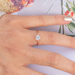 The Solitaire - 18K Rose Gold - moi