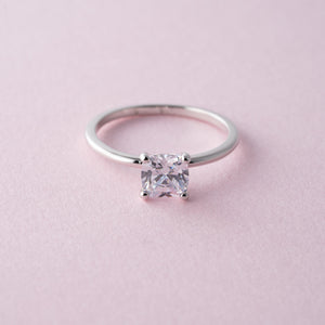 The Solitaire - 18K White Gold - moi